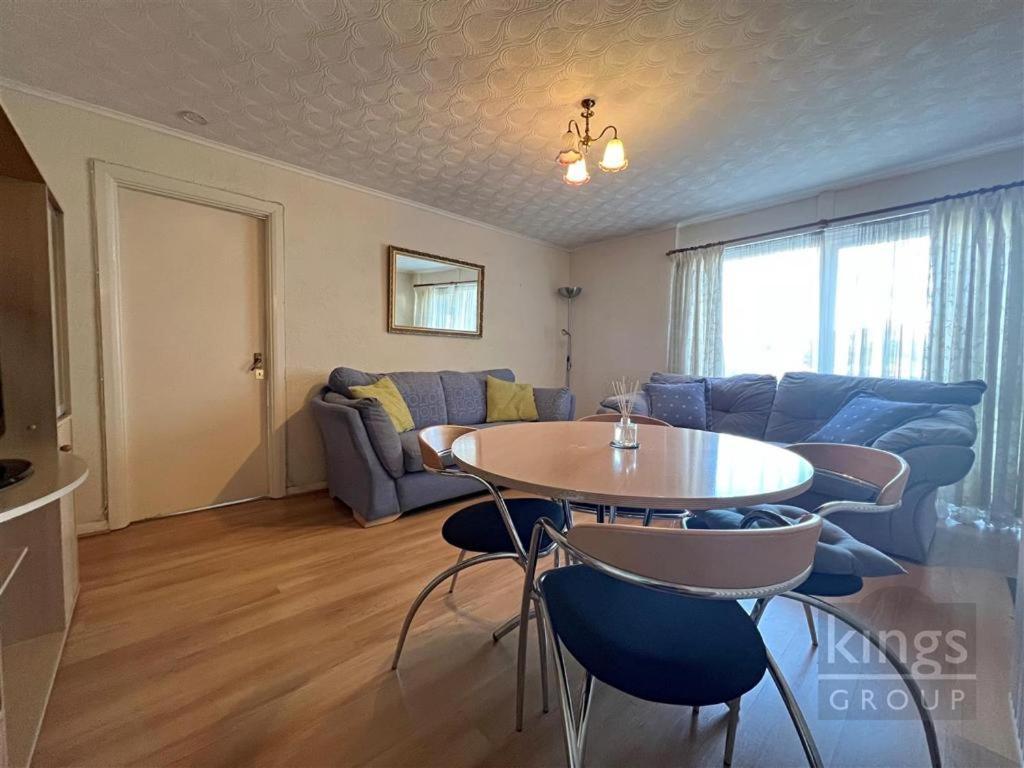 A Cosy 1 Bedroom Apartment エンフィールド エクステリア 写真
