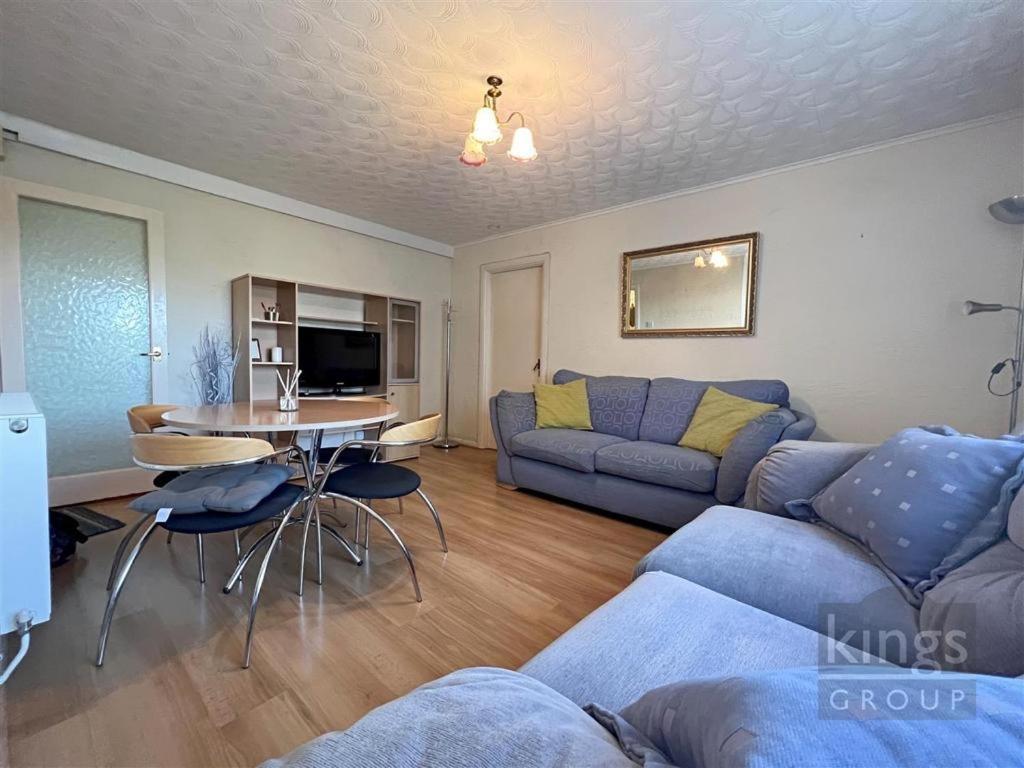 A Cosy 1 Bedroom Apartment エンフィールド エクステリア 写真